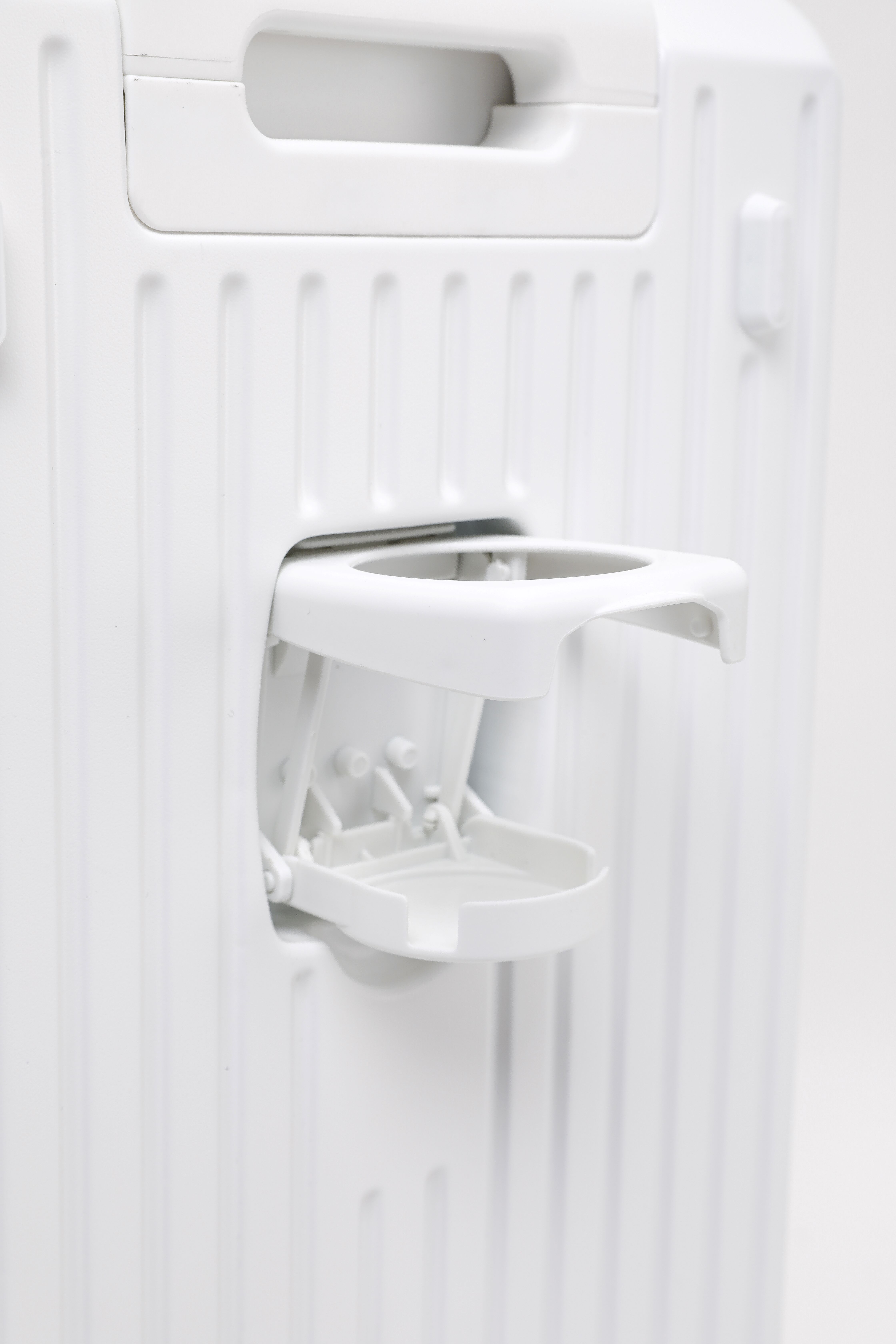 Baule portabagagli dal nuovo design sportivo ed elegante