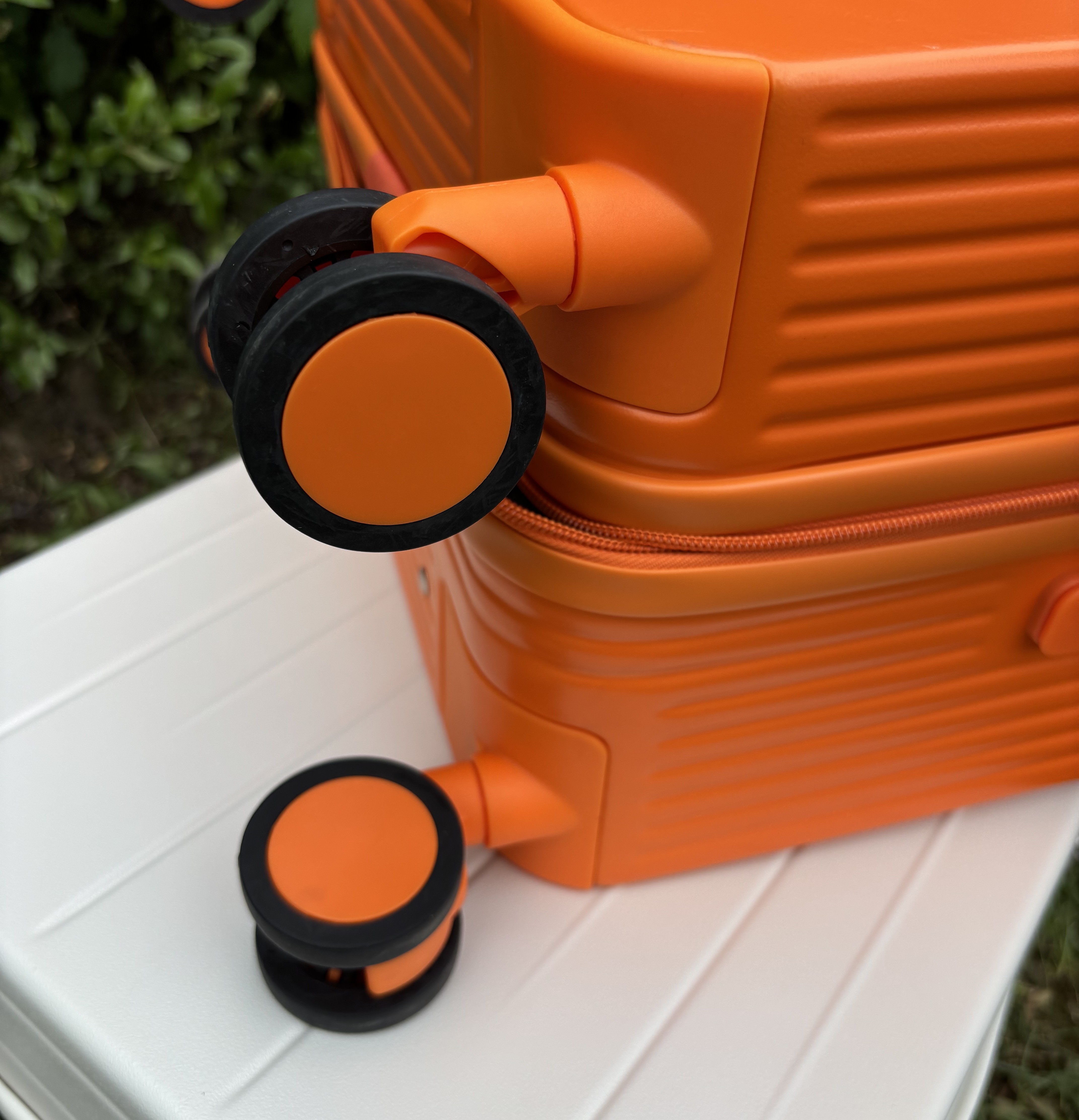 Nuovi set di valigie per bagagli in PP di colore chiaro, vendita calda in fabbrica, popolare unisex, con design a trolley largo